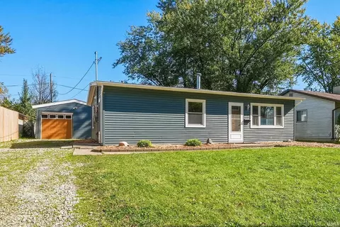 6331 Kent Rd, Fort Wayne, IN 46816