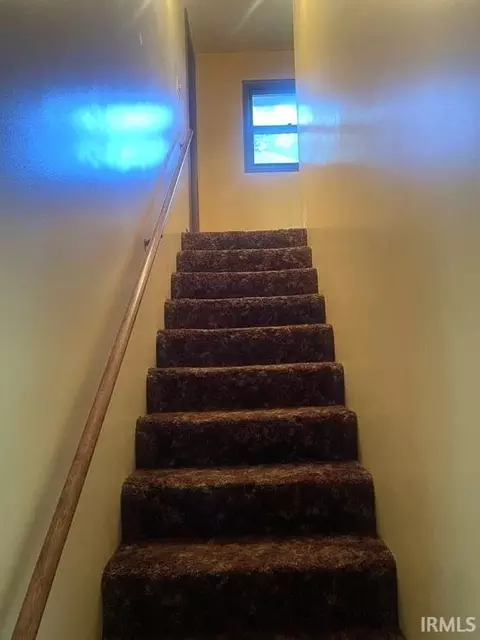 Entry Way - 1090 W Old Highway 60, Mitchell, IN 47446 photo 1 of 2