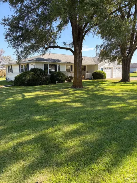 15415 Minnich Rd, Hoagland, IN 46745