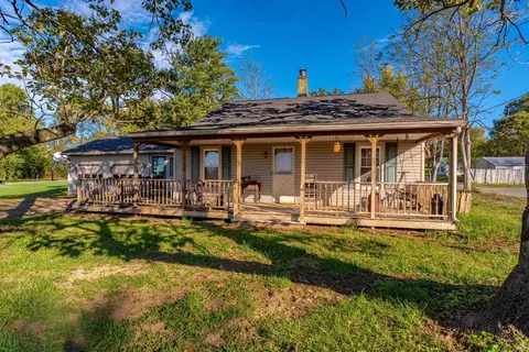 356 E 150 S, Princeton, IN 47670