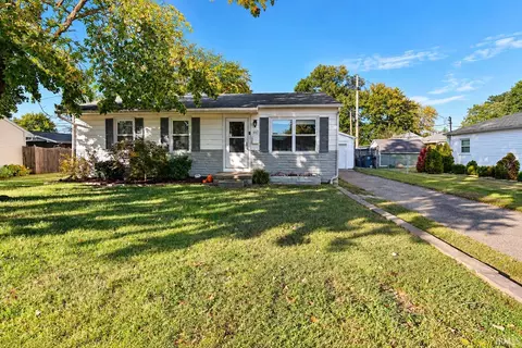 607 Lexington Rd, Evansville, IN 47710