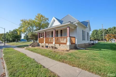 Exterior - 304 E Main St, Flora, IN 46929 photo 2 of 10