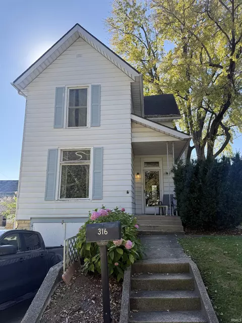 316 Oak St, Huntington, IN 46750