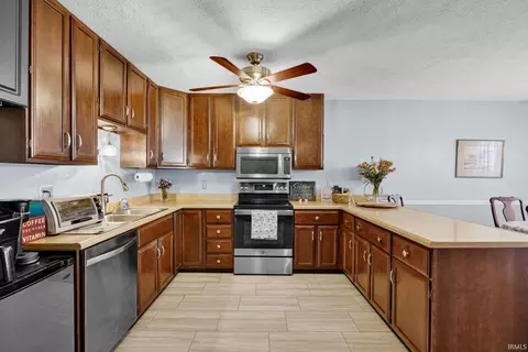 Kitchen - 552 E Waterloo Ct, Bloomington, IN 47401 photo 2 of 2