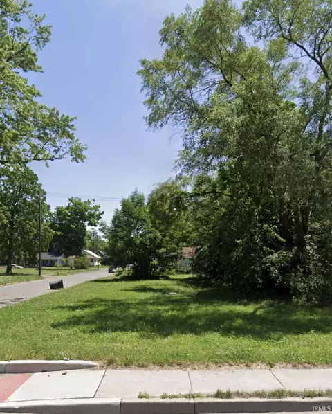 1016 N Olive St, South Bend, IN 46628