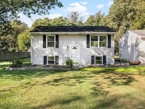 55411 Beech Rd, Osceola, IN 46561