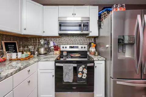 Kitchen - 706 S Wayne St, Hamilton, IN 46742 photo 3 of 4