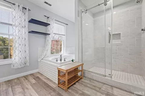 Bath - 845 E Alexis Way, Bloomington, IN 47401 photo 4 of 6