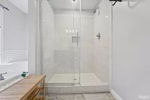 Bath - 845 E Alexis Way, Bloomington, IN 47401 photo 5 of 6