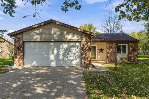 632 Harbor Walk Dr, Fort Wayne, IN 46819