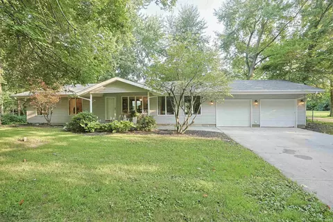 10272 Douglas Rd, Osceola, IN 46561