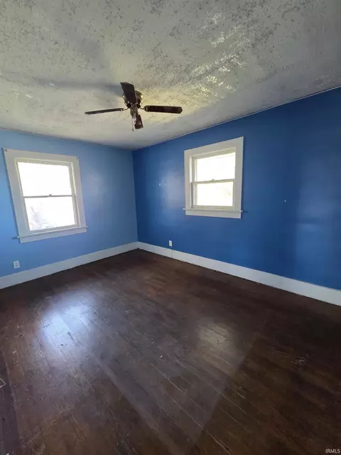 Bedroom - 1316 E Main St, Muncie, IN 47305 photo 3 of 3