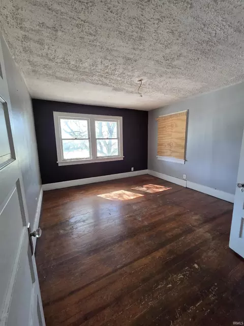 Bedroom - 1316 E Main St, Muncie, IN 47305 photo 1 of 3