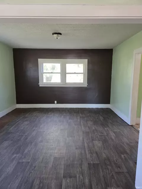 Living - 1316 E Main St, Muncie, IN 47305 photo 2 of 2