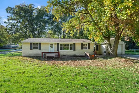 53125 Hickory Rd, South Bend, IN 46635