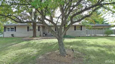 1615 Old Orchard Rd, Vincennes, IN 47591