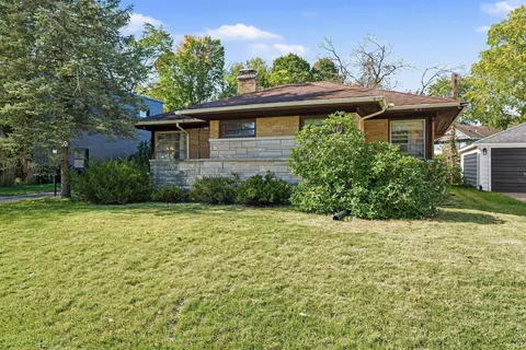 1851 Kessler Blvd, South Bend, IN 46616