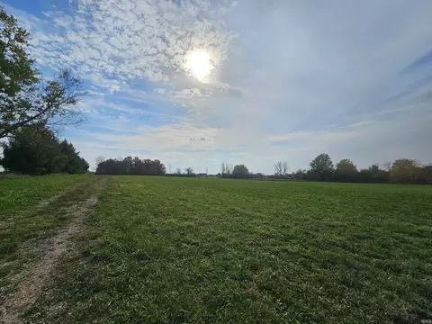 245 E 300 Rd, Portland, IN 47371