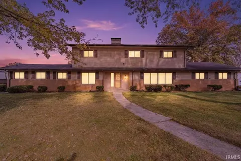 2821 Stardale Dr, Fort Wayne, IN 46816