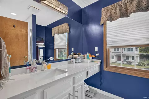 Bath - 50945 Pine Meadows Dr, Granger, IN 46530 photo 2 of 2