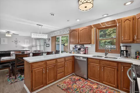 Kitchen - 50945 Pine Meadows Dr, Granger, IN 46530 photo 2 of 3