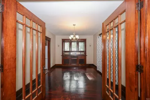 Entry Way - 1309 Home Ave, Fort Wayne, IN 46807 photo 1 of 9