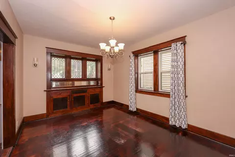 Living - 1309 Home Ave, Fort Wayne, IN 46807 photo 4 of 4