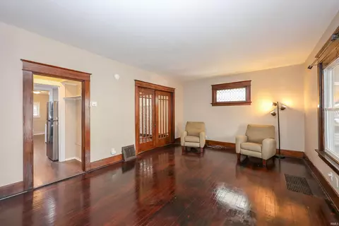 Living - 1309 Home Ave, Fort Wayne, IN 46807 photo 3 of 4