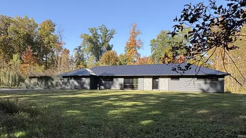 3424 Rosewood Dr, Fort Wayne, IN 46804