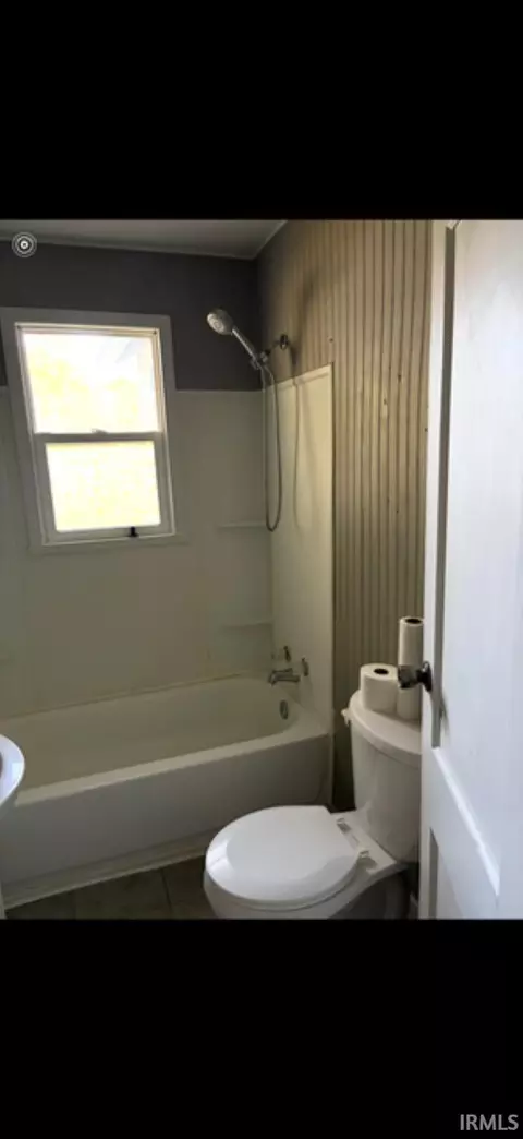 Bath - 1132 N 8th St, Mitchell, IN 47446 photo 1 of 1