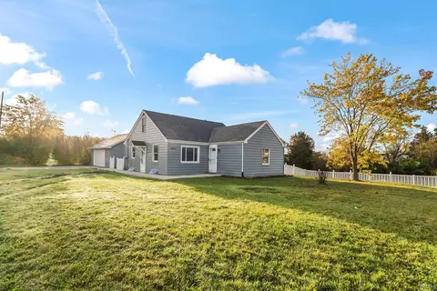 8032 N Clinton St, Fort Wayne, IN 46825