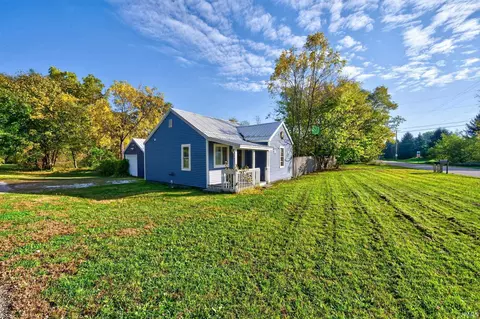 11693 Vistula Rd, Osceola, IN 46561