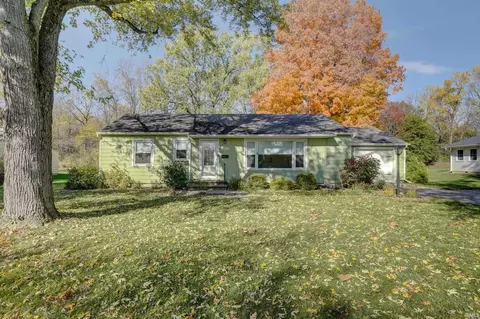 1031 N Van Buren St, Auburn, IN 46706