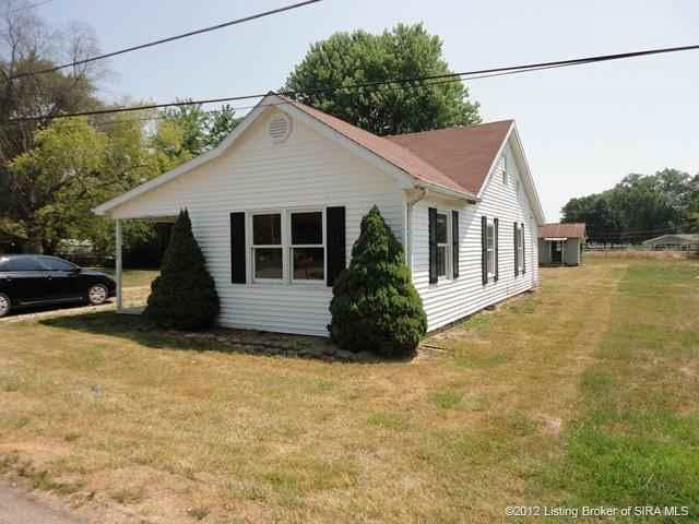 1124 Marion, Mitchell, IN 47446 photo 4