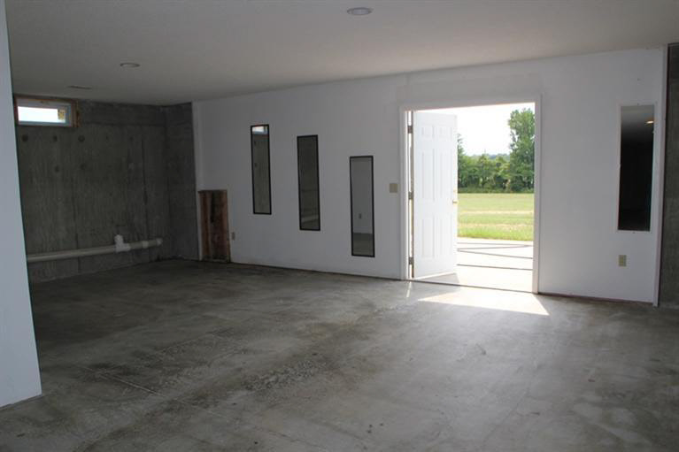 388 Cutshall, Austin, IN 47102 photo 9