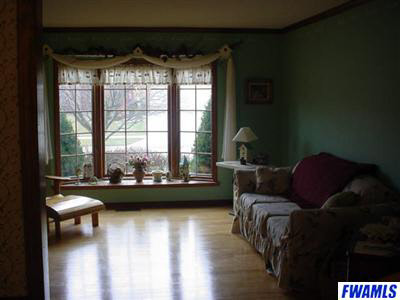9017 Bradenton Rd, Fort Wayne, IN 46835 photo 2