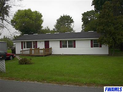 710 E Marion St, Waterloo, IN 46793 photo 1