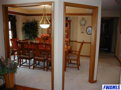 2019 Laurent Ct, Fort Wayne, IN 46814 photo 4