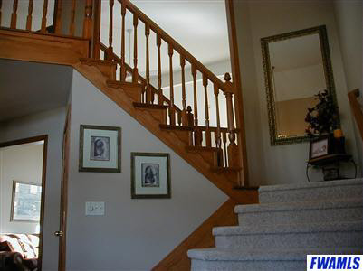 2019 Laurent Ct, Fort Wayne, IN 46814 photo 2
