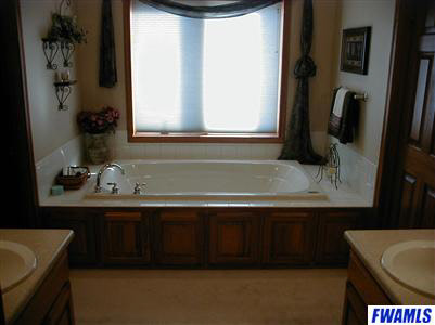 2019 Laurent Ct, Fort Wayne, IN 46814 photo 8