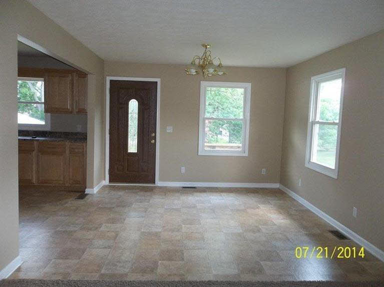 607 Mitchell, Salem, IN 47167 photo 14
