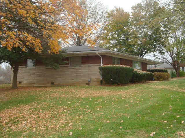 1202 Hackberry, Salem, IN 47167 photo 4