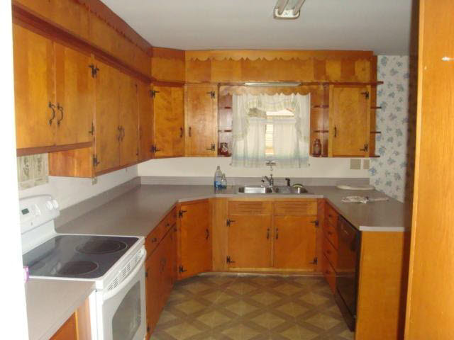 1202 Hackberry, Salem, IN 47167 photo 13