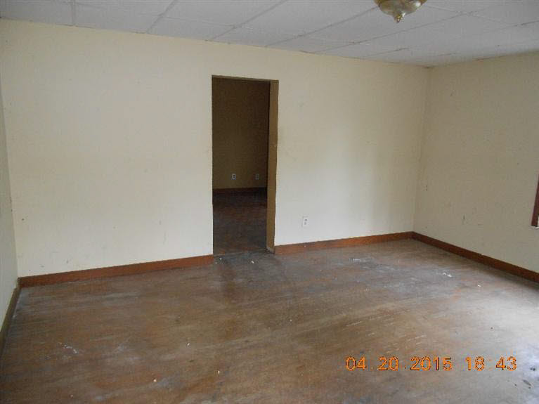 209 Main, Milltown, IN 47145 photo 4