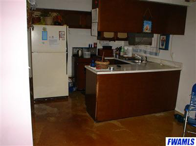 2979 E Dyar, Ossian, IN 46777 photo 3