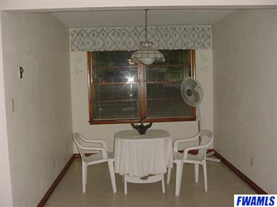 176 E Seventh St, Roanoke, IN 46783 photo 7