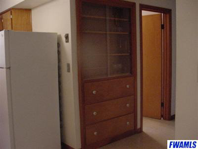 176 E Seventh St, Roanoke, IN 46783 photo 6