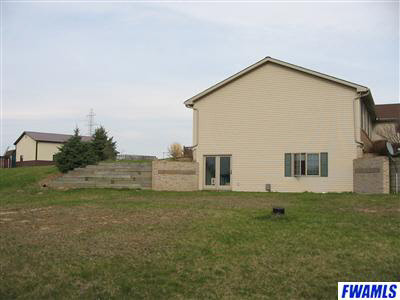 10622 Yoder Rd, Roanoke, IN 46783 photo 2