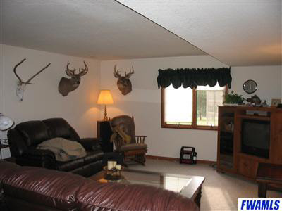 10622 Yoder Rd, Roanoke, IN 46783 photo 10