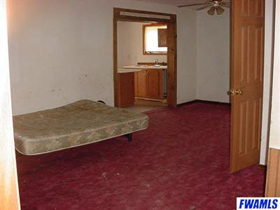 116 W Cherry St, Butler, IN 46721 photo 7